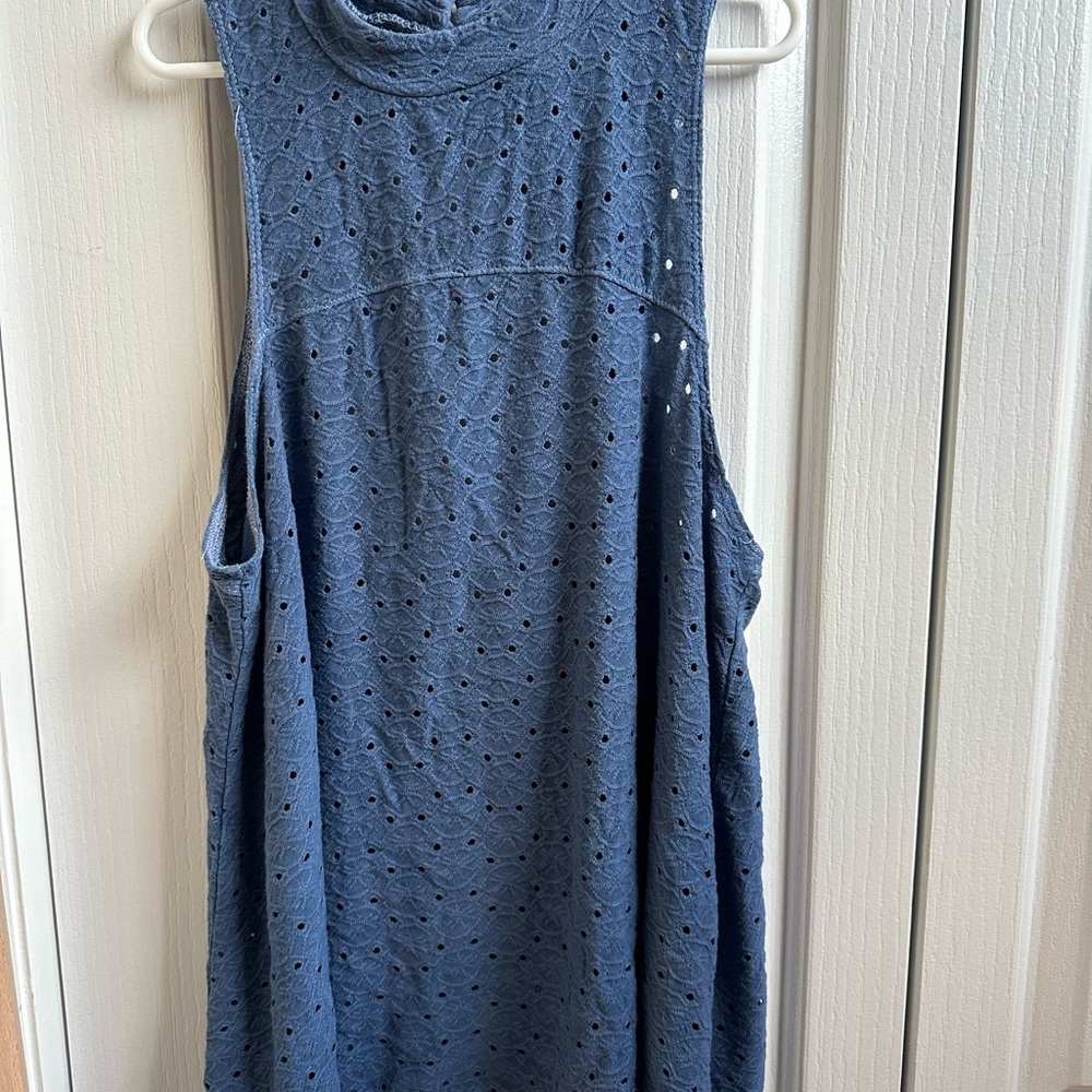 American Eagle Outfitters Gray Eyelet Tee